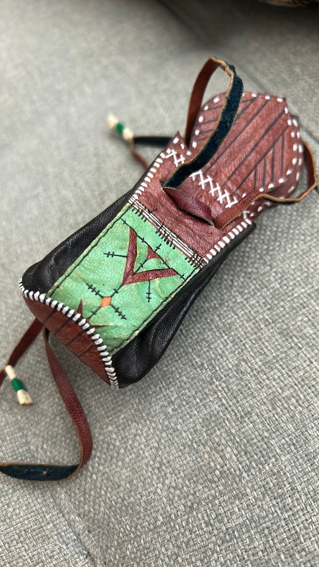 Artisinaal  handgemaakt Touareg tasje pouch buideltje, Ophalen of Verzenden