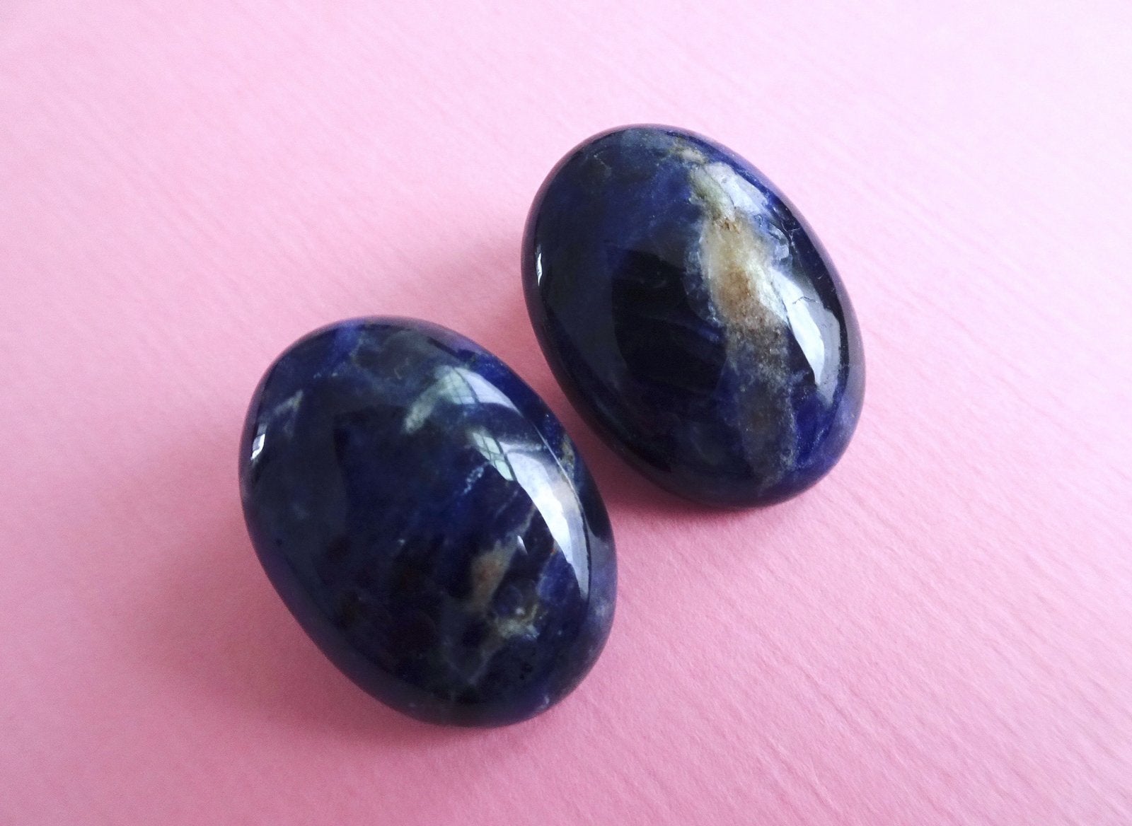 jwg Vintage 70s Sodaliet stenen oorbellen blauw indigo clips, Verzenden, Overige materialen, Oorbellen, Met edelsteen