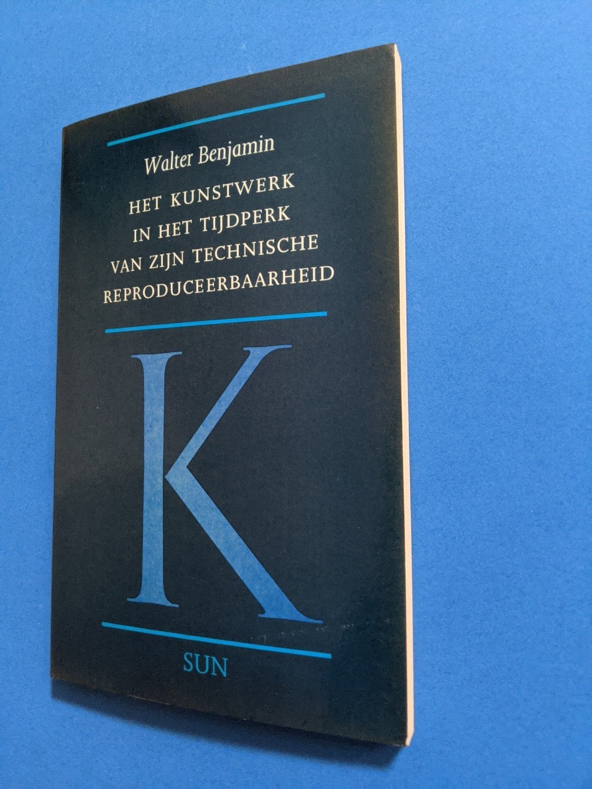 Walter Benjamin Het kunstwerk in het tijdperk van, Boeken, Gelezen, Walter Benjamin, Ophalen of Verzenden, Overige onderwerpen