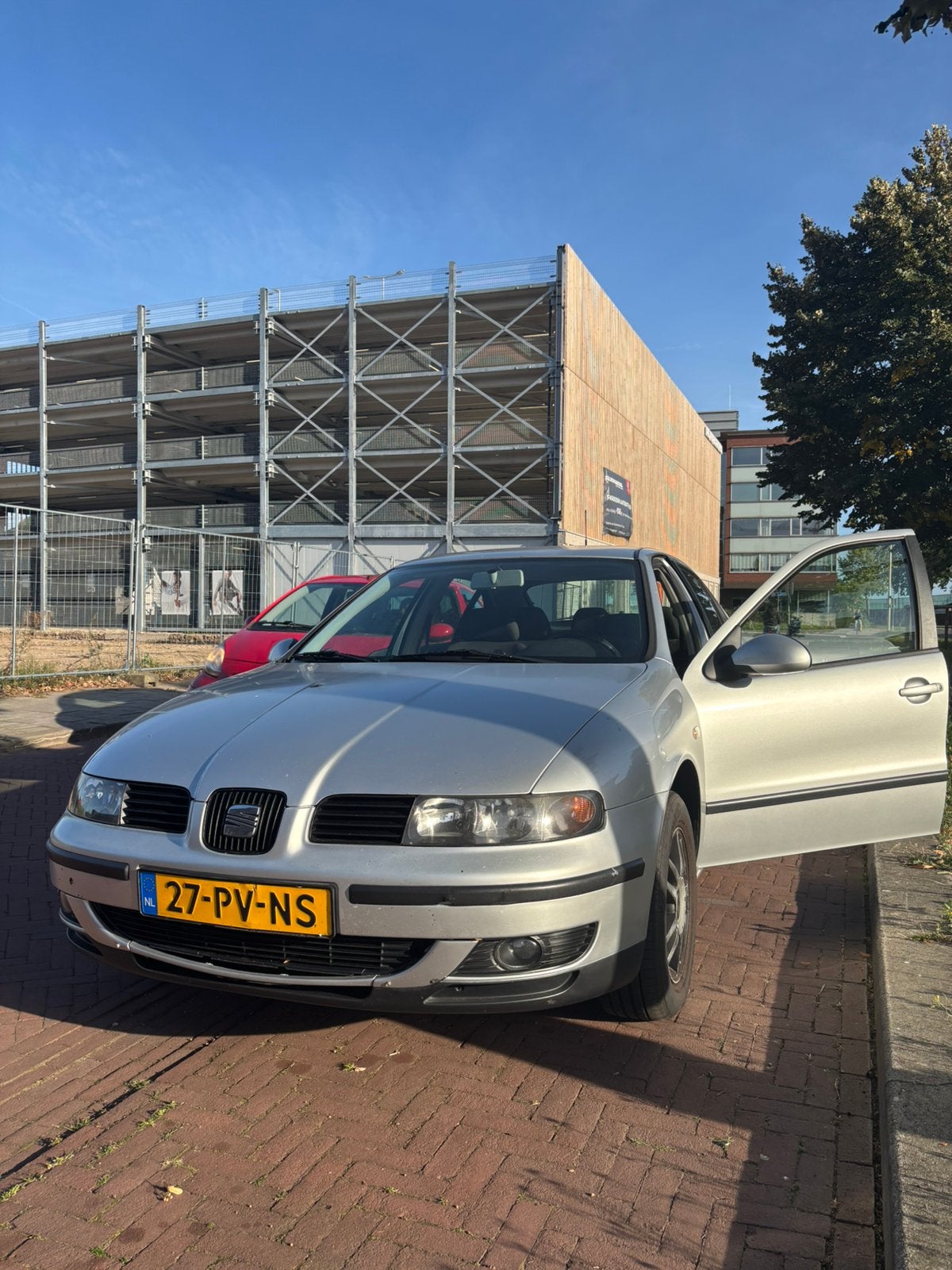 Seat Leon 1.6 16V Loop of sloopauto, Auto's, Voorwielaandrijving, Zwart, 4 cilinders, Leon