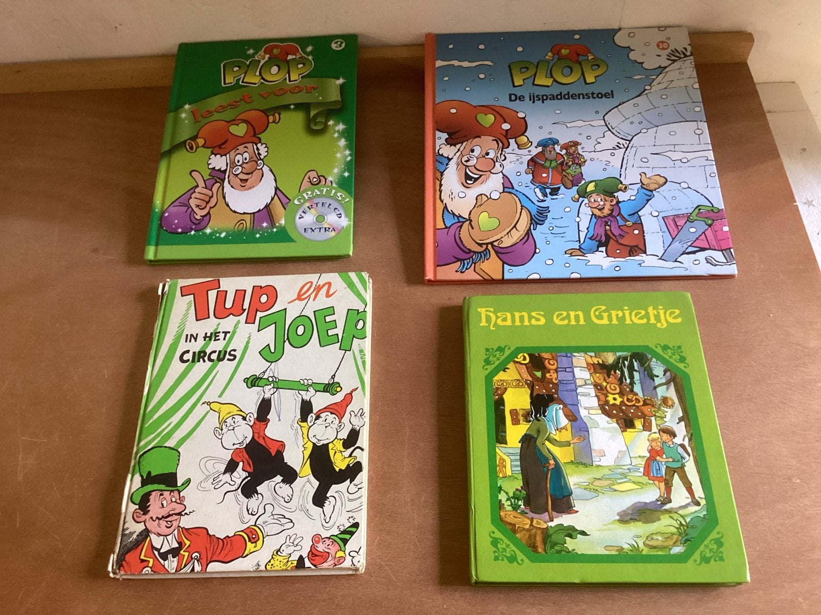 4 kinderboeken: Plop, Tup en Joep, Hans en Grietje, Ophalen of Verzenden, Gelezen