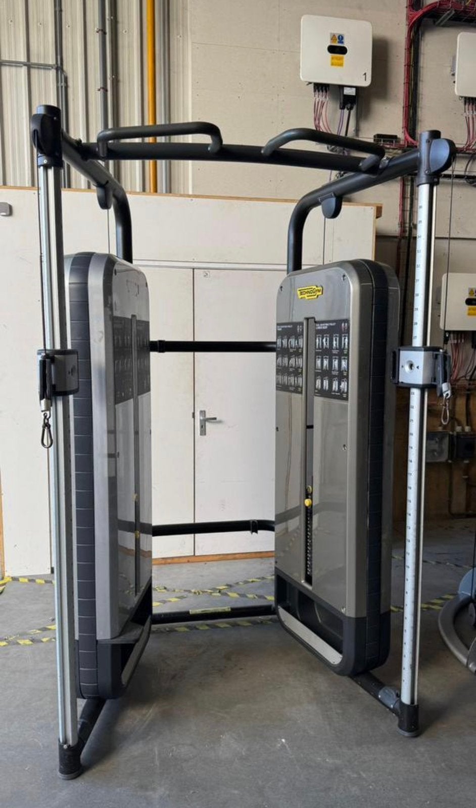 Zwarte Technogym Dual Adjustable Pulley, Ophalen, Gebruikt, Rug, Overige typen