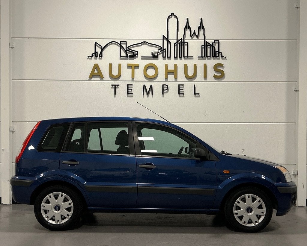 Ford Fusion 1.6-16V Trend Automaat Airco 5deurs Parkeersenso, Auto's, Ford, 1596 cc, Gebruikt, Zwart, 1064 kg