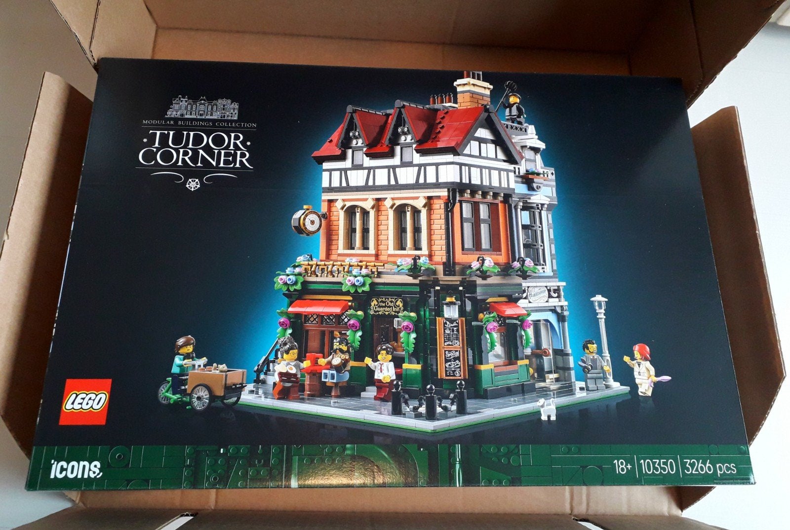 🆕 LEGO Icons 10350 Tudor Corner - modulair gebouw, Kinderen en Baby's, Speelgoed | Duplo en Lego, Nieuw, Ophalen of Verzenden