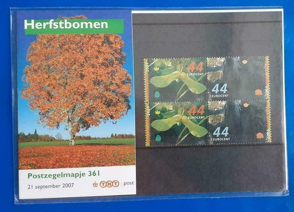 Postzegelmapje 361 Herfstbomen - 2007, Verzenden, Na 1940, Postfris