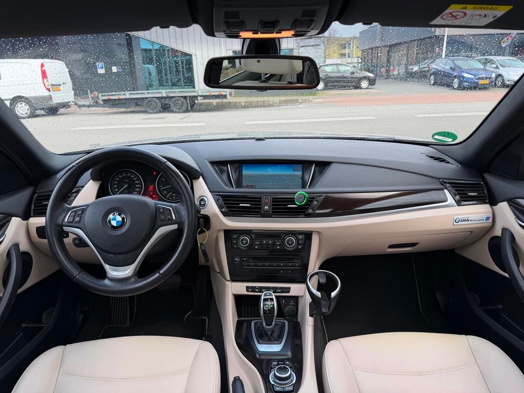 BMW X1 XDrive28i High Executive /M Paket/Pano Dak/Leer/Navi/, Auto's, BMW, Gebruikt, Euro 6, 4 cilinders, Leder en Stof