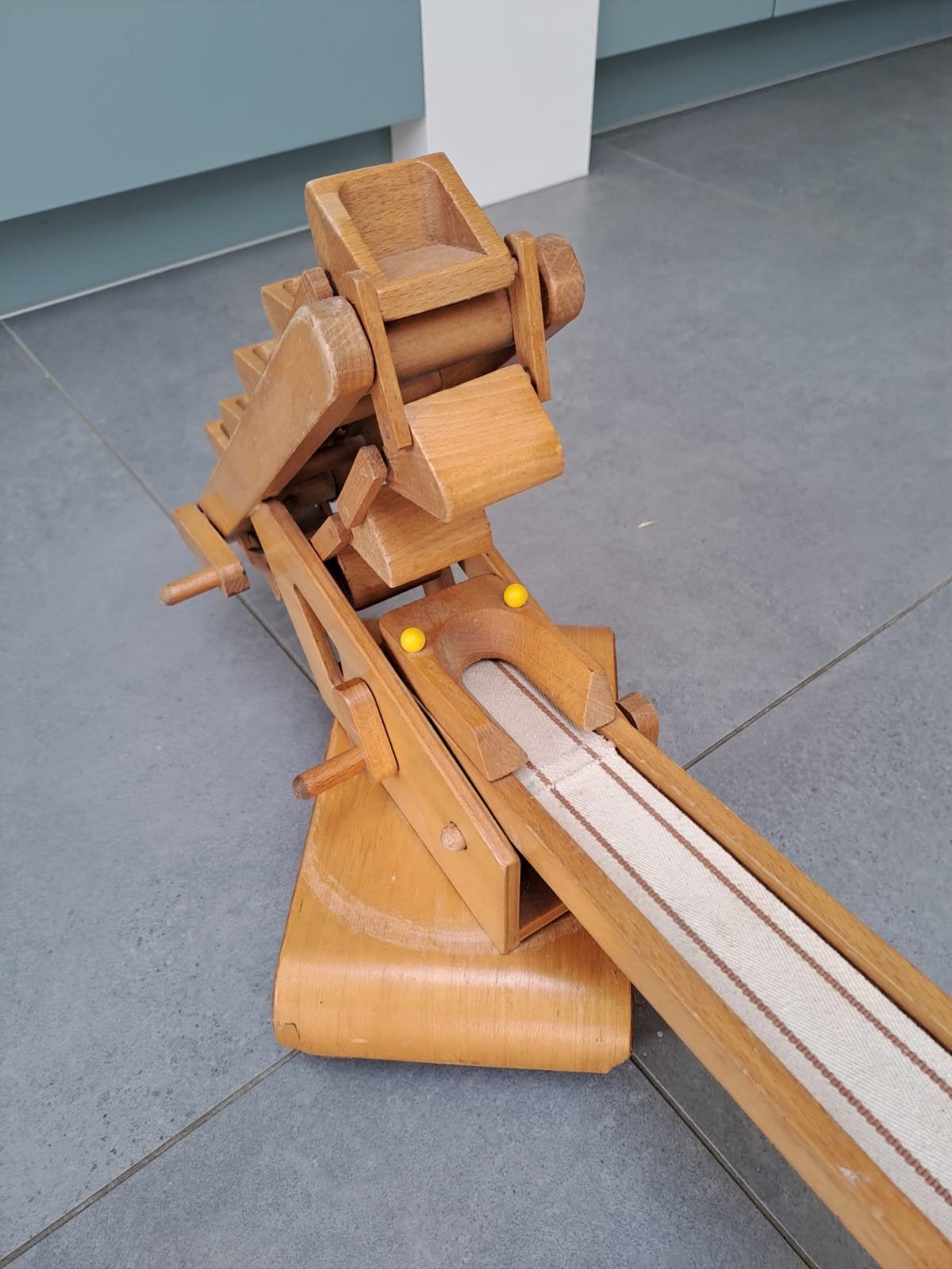 Vintage houten speelgoedkraan - jaren 50/60. DDR, Ophalen of Verzenden
