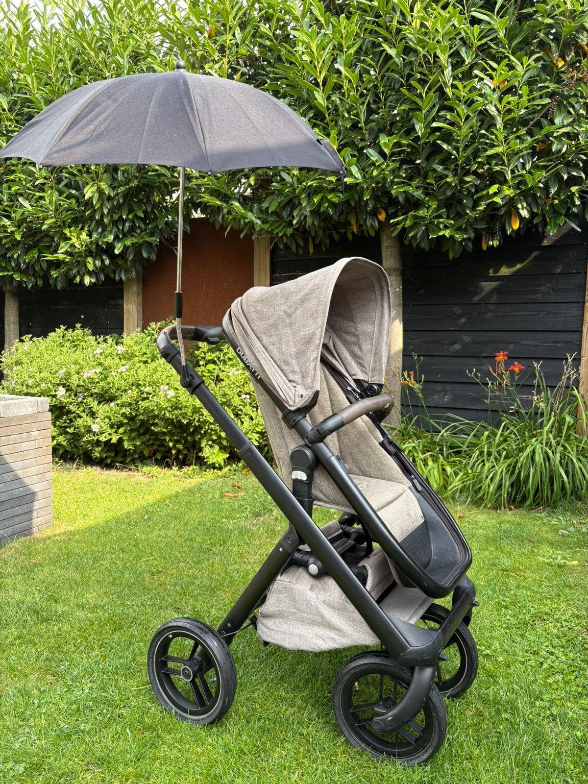 Dubatti kinderwagen inclusief accessoires, Kinderen en Baby's, Ophalen, Gebruikt, Overige merken, Regenhoes