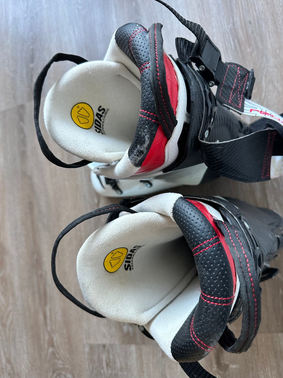 Atomic Redster Pro 130 Ski Boots, Ophalen, Gebruikt, Board