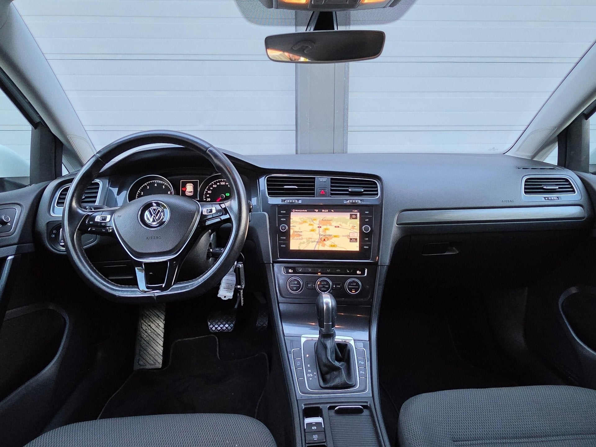 Volkswagen GOLF 1.0 TSI Comfortline, Stof, Gebruikt, 1165 kg, 116 pk