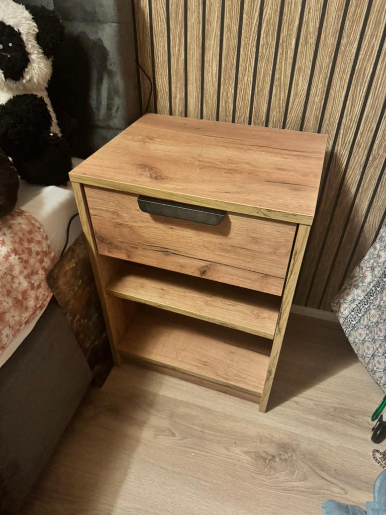 Jenslev houte nachtkastje, Ophalen, Minder dan 45 cm, 55 tot 70 cm, Zo goed als nieuw