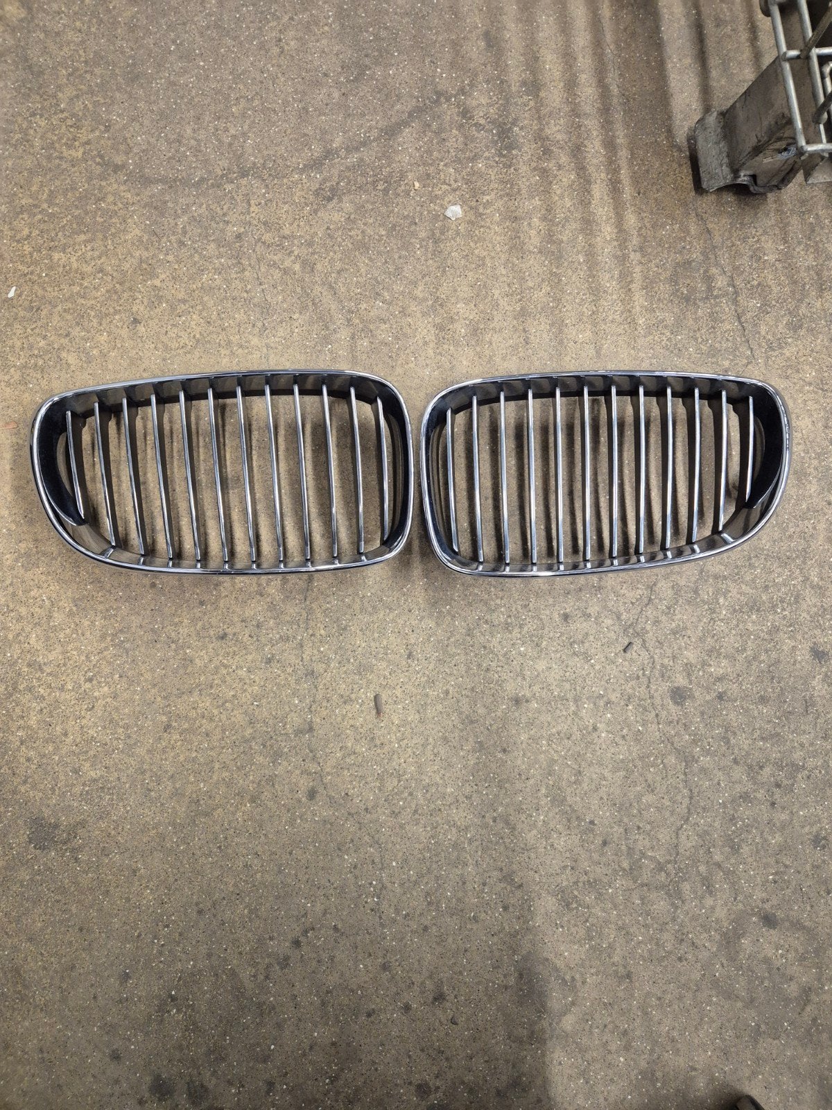 Grille set voor BMW 1 Serie (ca. 2010), Auto-onderdelen, Ophalen of Verzenden, Gebruikt, Voor, BMW