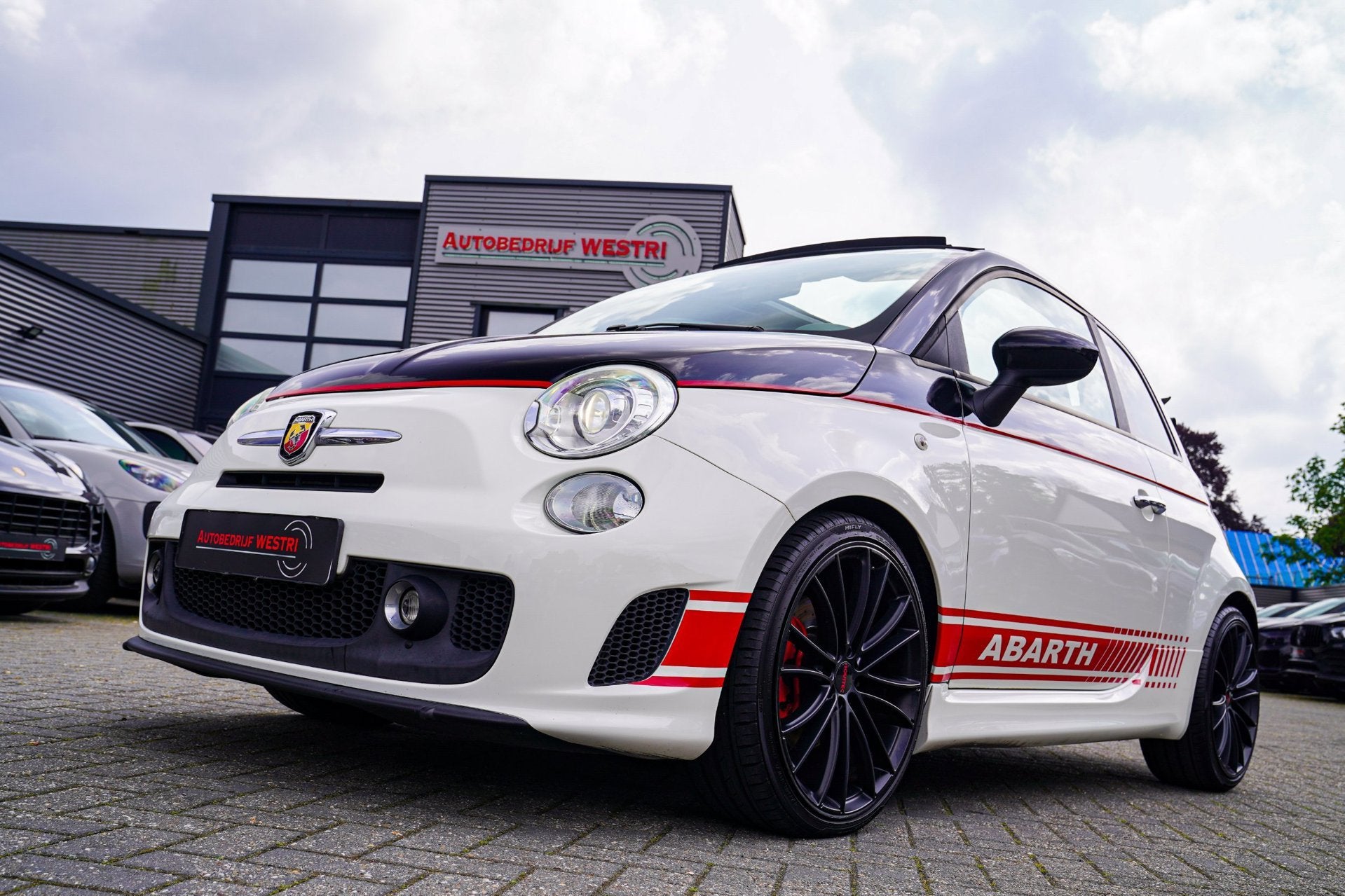 Fiat 500 C 1.4-16V Abarth | Novitec Velgen |200Pk | Esse-ess, Euro 5, 15 km/l, 4 cilinders, Cabriolet