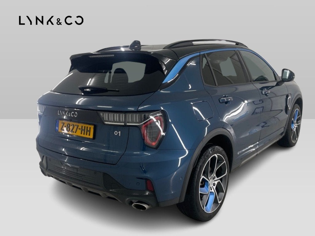 Lynk & Co 01 1.5 262pk PHEV Zwarte Hemel 360Cam Stoelverw., Euro 6, Blauw, 120 €/maand, Bedrijf