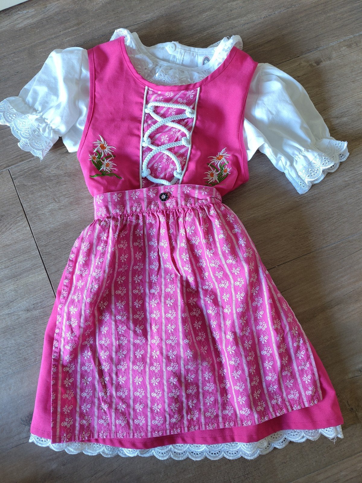 Roze Dirndl Jurk met Blouse - Maat 110-116, Meisje, Ophalen of Verzenden, Zo goed als nieuw, Jurk of Rok