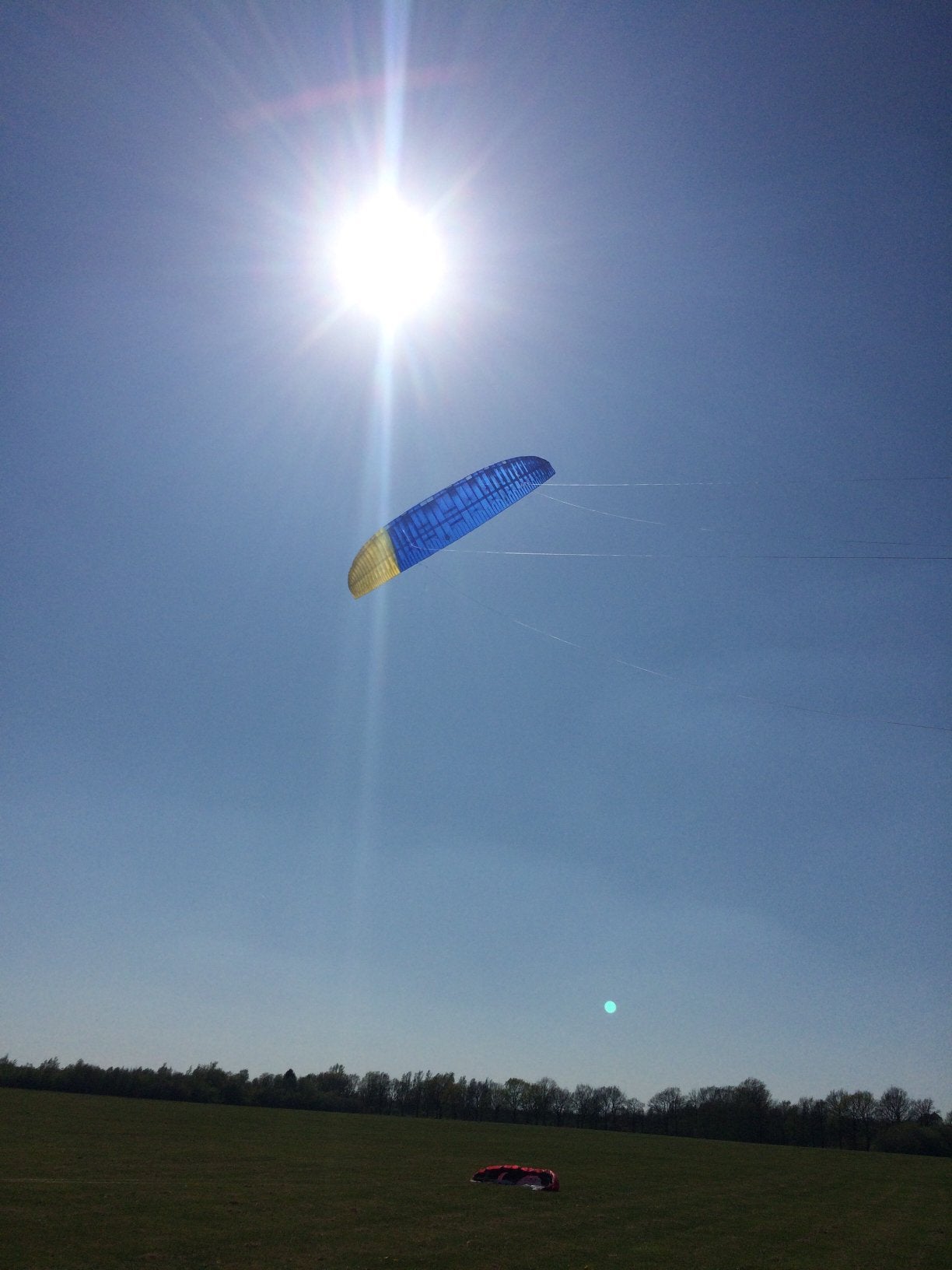 Race kite Paraavis GVX-8 depower powerkite RTF, Ophalen of Verzenden, Zo goed als nieuw, Vierlijns, Vlieger