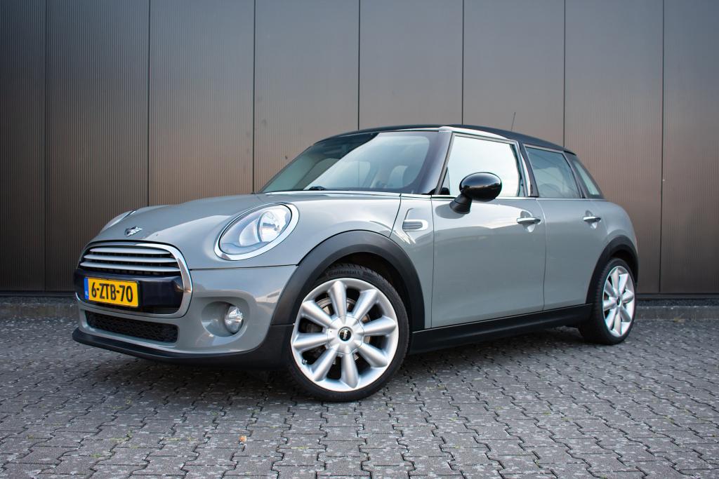 Mini Cooper 5-deurs 1.5 136pk (Navi, Cruise, Airco, 18'' lmv, Auto's, Mini, 49 €/maand, Origineel Nederlands, Handgeschakeld, Particulier