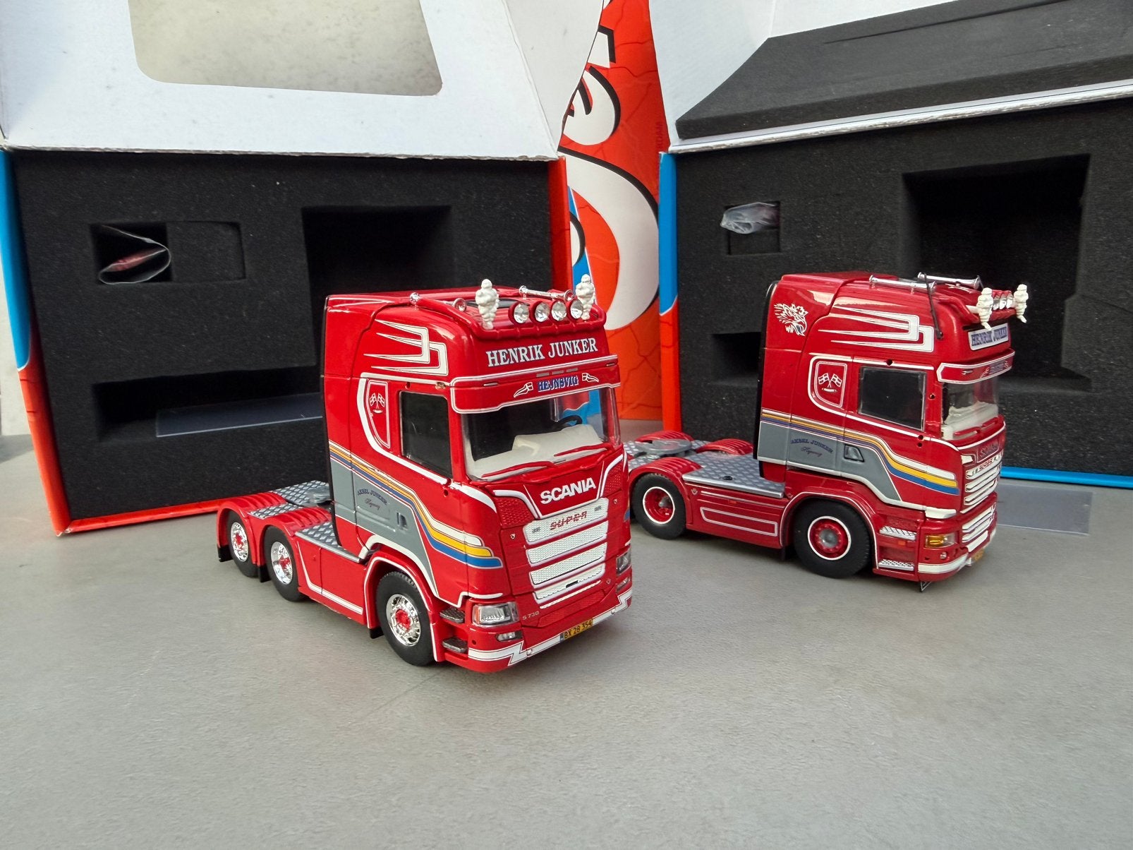 1/50 tekno Scania set 2x Hendrik hunker Va-1, Hobby en Vrije tijd, Modelauto's | 1:50, Ophalen of Verzenden, Zo goed als nieuw