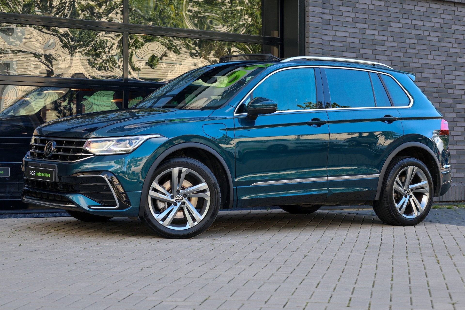 Foto 2 van Volkswagen Tiguan 1.4 TSI eHybrid R-Line Business+ | BTW | P