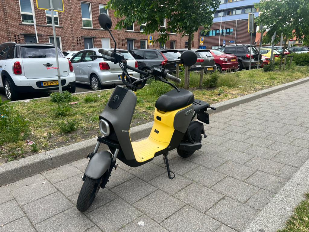 Segway B110S ninebot | 2021| 2000km oud | Nette Staat, Elektrisch, Ophalen of Verzenden, Zo goed als nieuw