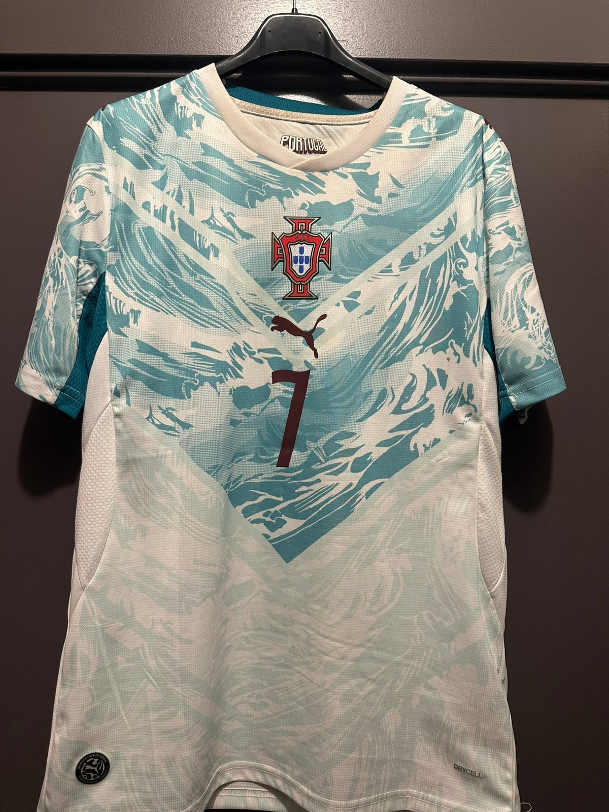 Portugal WK 2026-2028 Ronaldo uit tenue maat M, Sport en Fitness, Voetbal, Ophalen of Verzenden, Nieuw, Shirt