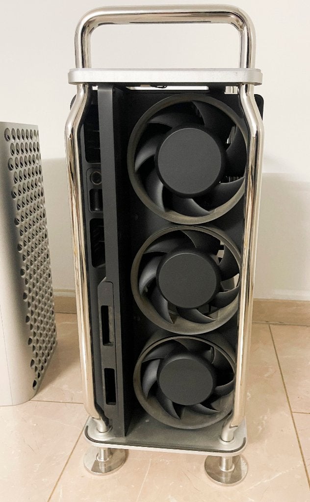 Krachtige mac pro 2019 (8core/64GB Ram/8GB Videokaart), Computers en Software, Apple Desktops, 64 GB of meer, N, N, SSD