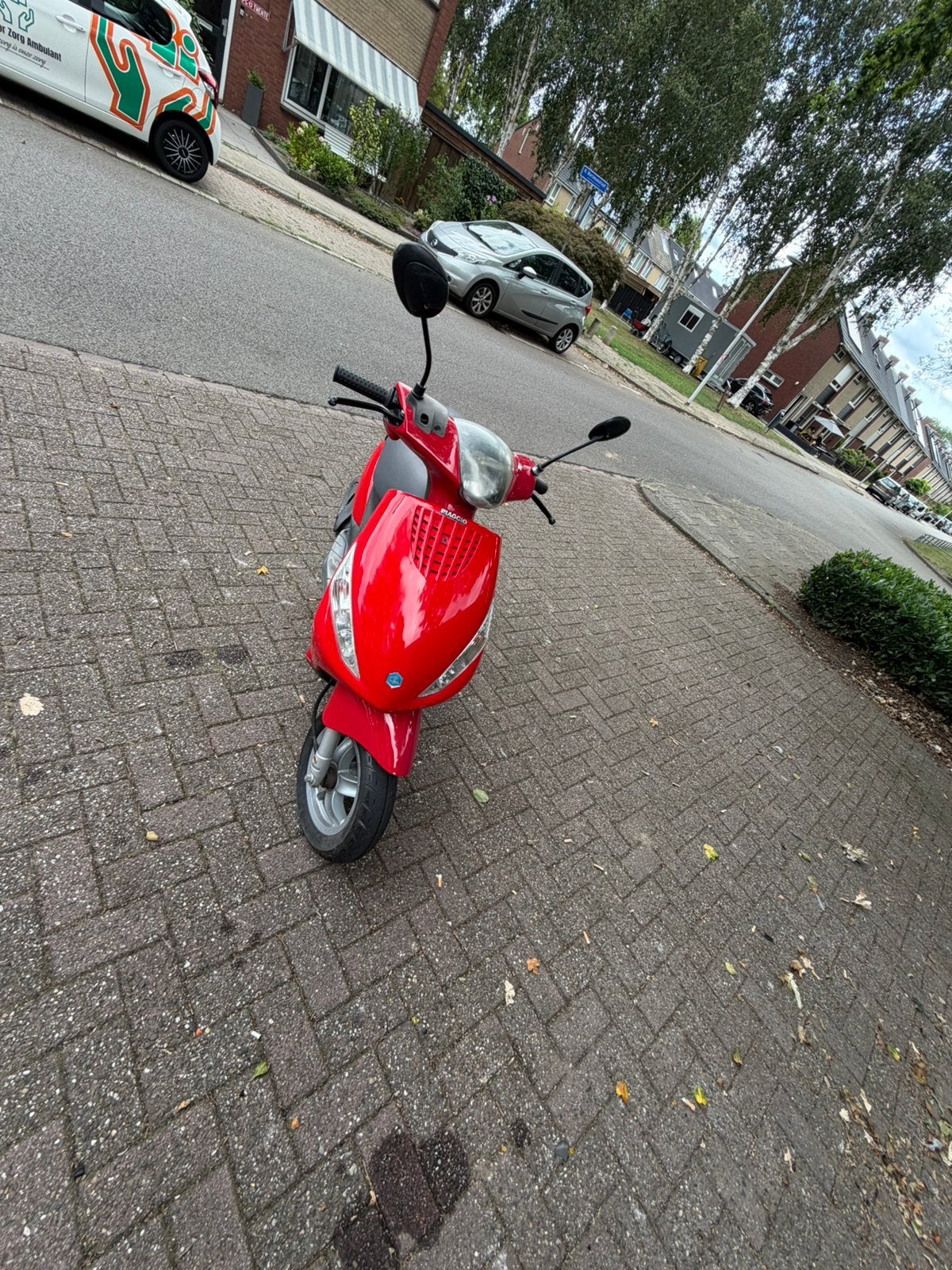 Zip2000, Fietsen en Brommers, Scooters | Piaggio, Ophalen, Zo goed als nieuw, Benzine, Zip