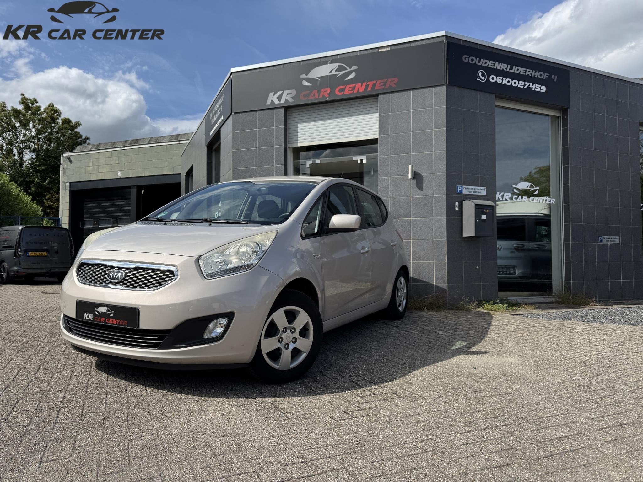 Kia Venga 1.4 AIRCO-NAVI-CAMERA-CRUIS CONTROL-TREKHAAK, Auto's, Voorwielaandrijving, Euro 5, Stof, Gebruikt