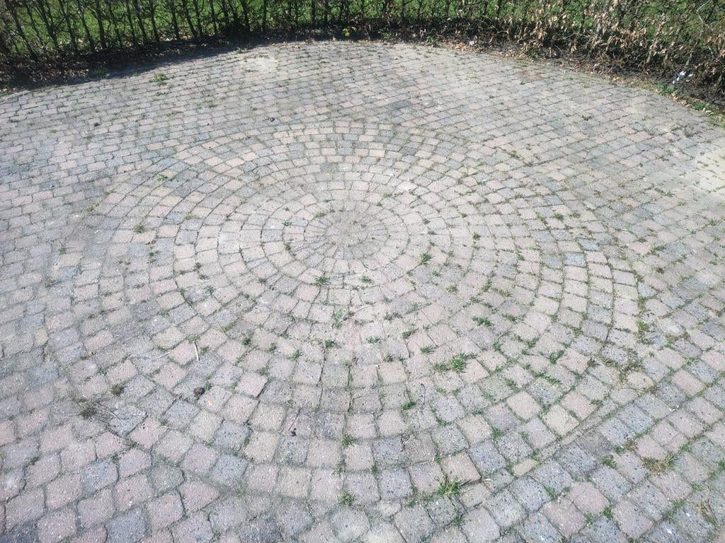 Gebruikte Klinkers voor Terras of Pad - Rond Patroon, Tuin en Terras, Ophalen, Gebruikt, Beton, Klinkers