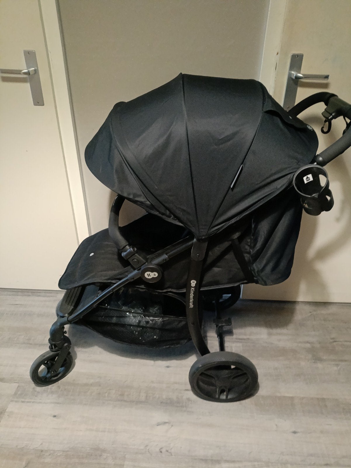 Kinderwagen zo goed als nieuw met bekerhouder en regenhoes, Ophalen of Verzenden, Zo goed als nieuw, Overige merken, Luchtbanden