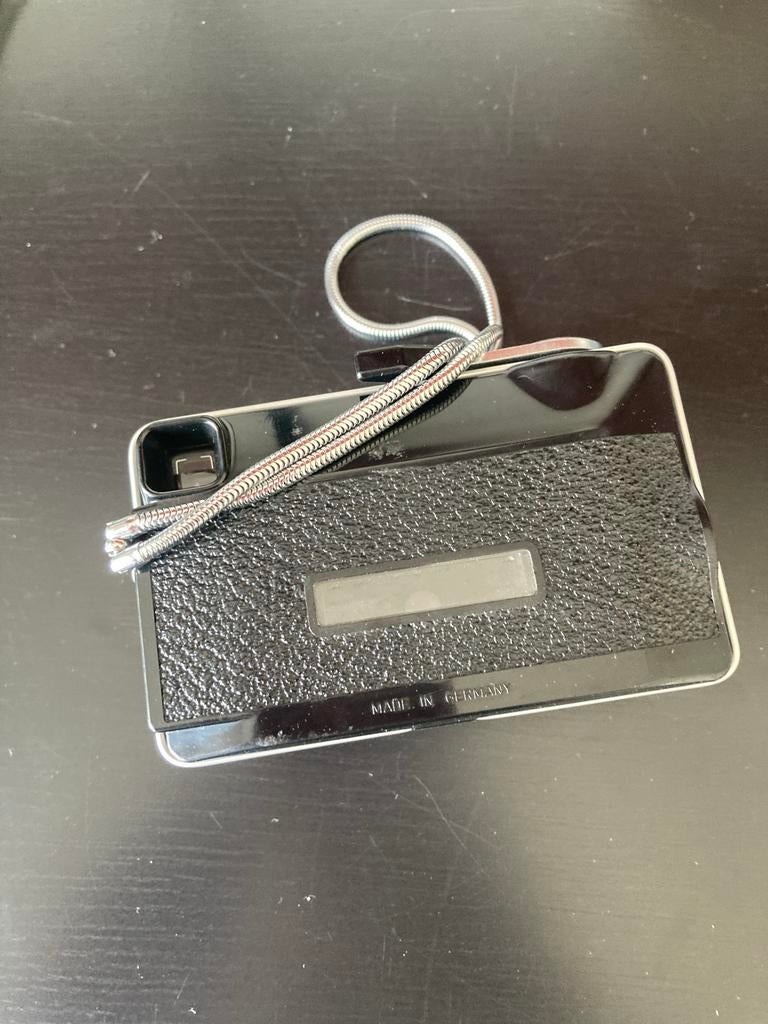 Agfamatic 300 Sensor analoge camera met beschermhoes, Ophalen of Verzenden, Gebruikt, Compact, Overige Merken