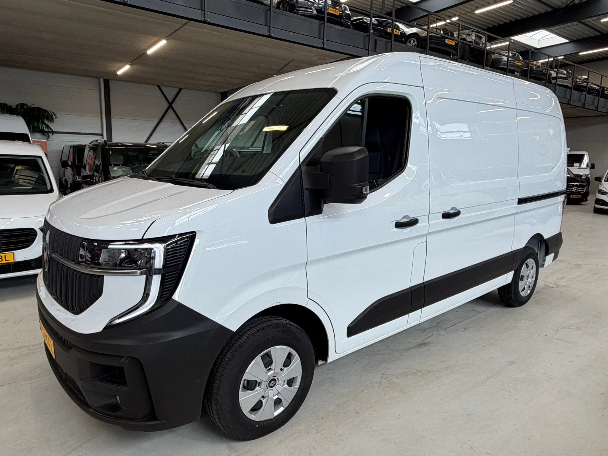 Renault Master T35 2.0DCI L2H2 150PK Airco Navi Cruisecontro, Gebruikt, Euro 6, 4 cilinders, 150 pk