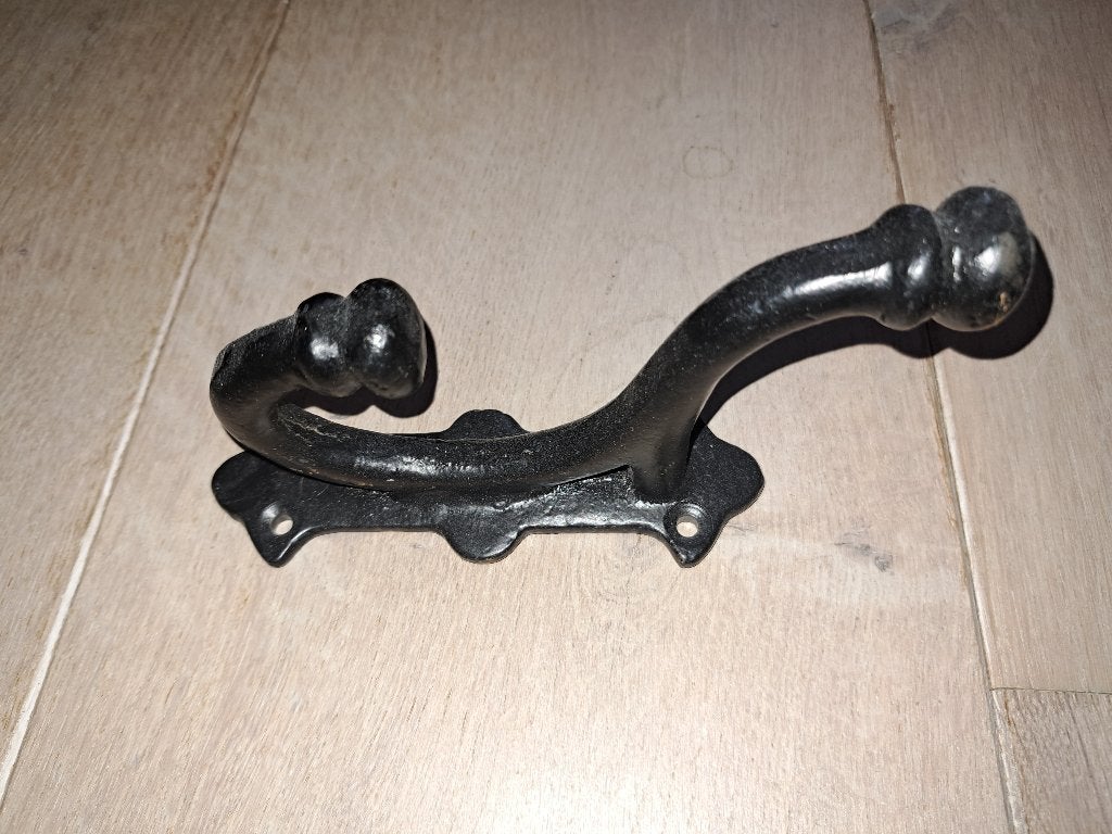 zwarte metalen kledinghaken, Huis en Inrichting, Gebruikt, Wandhaken, Ophalen of Verzenden, Minder dan 100 cm