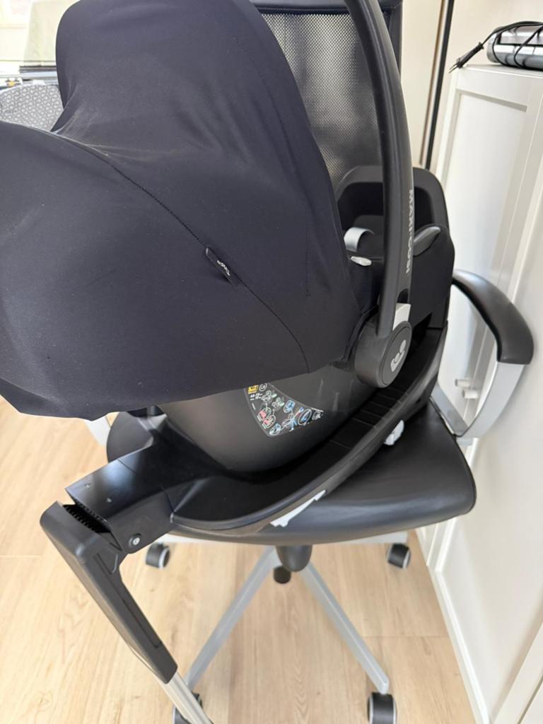 Maxi Cosi Tinca met bijpassende isofix!, Ophalen