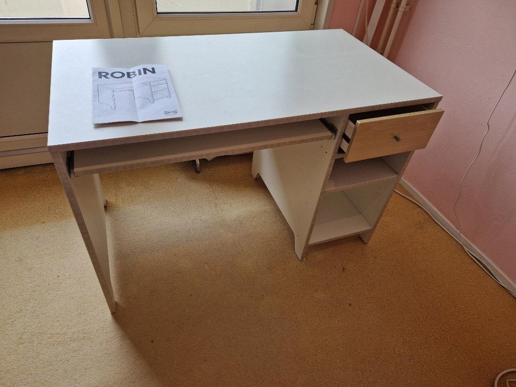 IKEA bureau Robin, Huis en Inrichting, Ophalen, 110 cm, Scandinavisch, Zo goed als nieuw