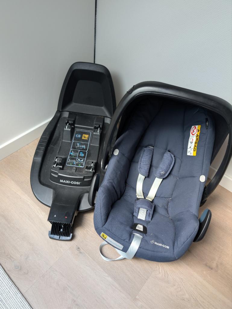 Maxi-Cosi Rock Nomad Blue met FamilyFix 2 Isofix, Ophalen