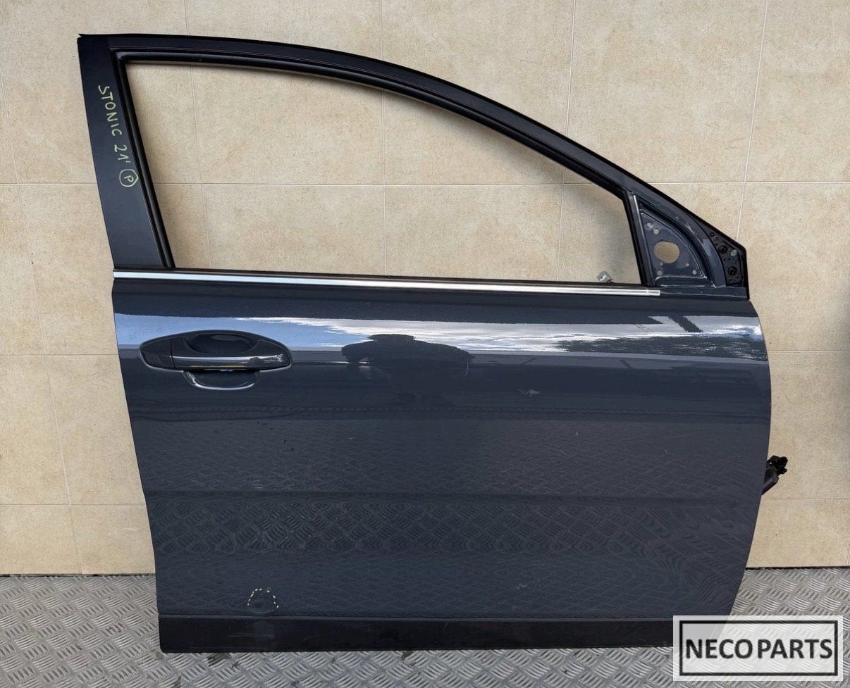 KIA STONIC FACELIFT PORTIER DEUR RECHTS ORIGINEEL, Auto-onderdelen, -, Ophalen of Verzenden, Achter, -