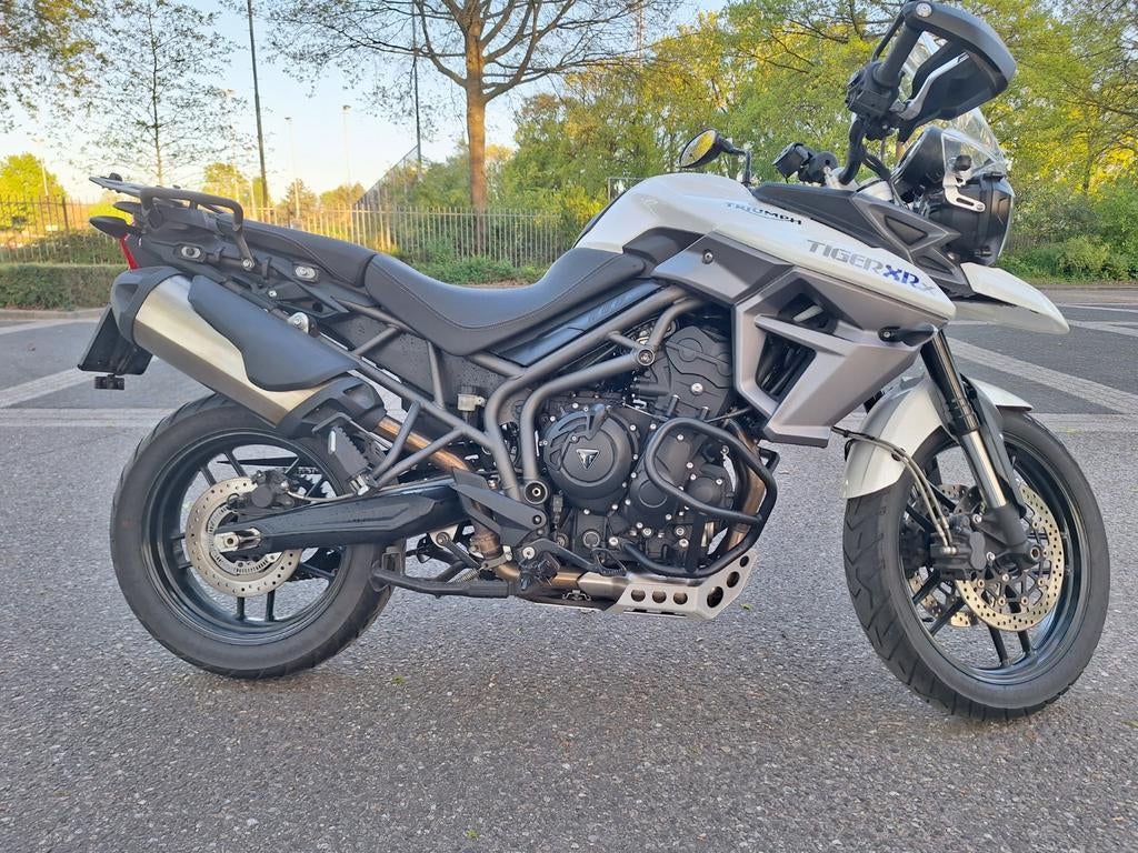Triumph Tiger 800 XRX origineel Nederlands 21.700km, Motoren, Motoren | Triumph, Occasion, Motorrijbewijs A, 3 cilinders, Particulier