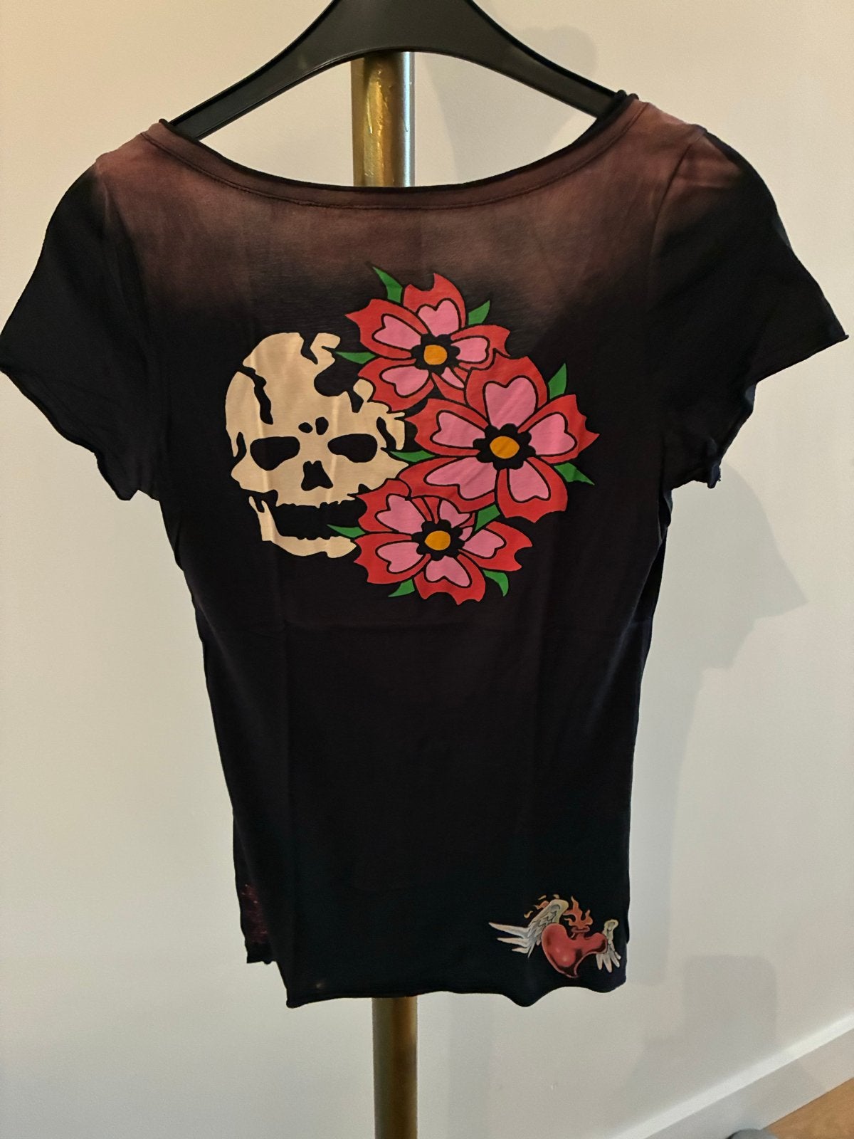 Ed Hardy achtig T-shirt met doodshoofd en bloemenprint, Zwart, Ophalen of Verzenden, Korte mouw, Maat 34 (XS) of kleiner