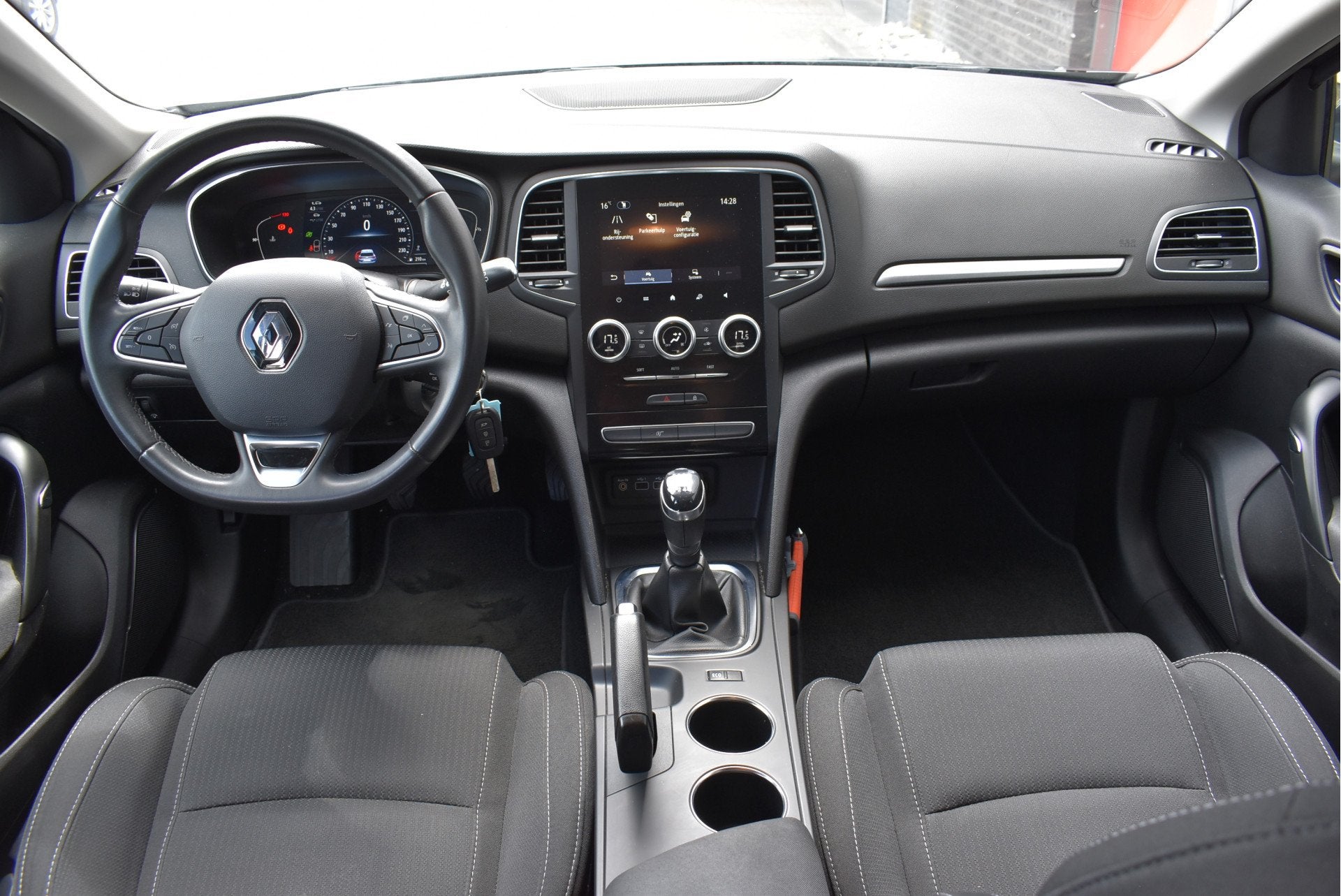 Renault Mégane Estate 1.5 Blue dCi Zen Distr.riem vervangen, Auto's, Voorwielaandrijving, Stof, Gebruikt, Euro 6