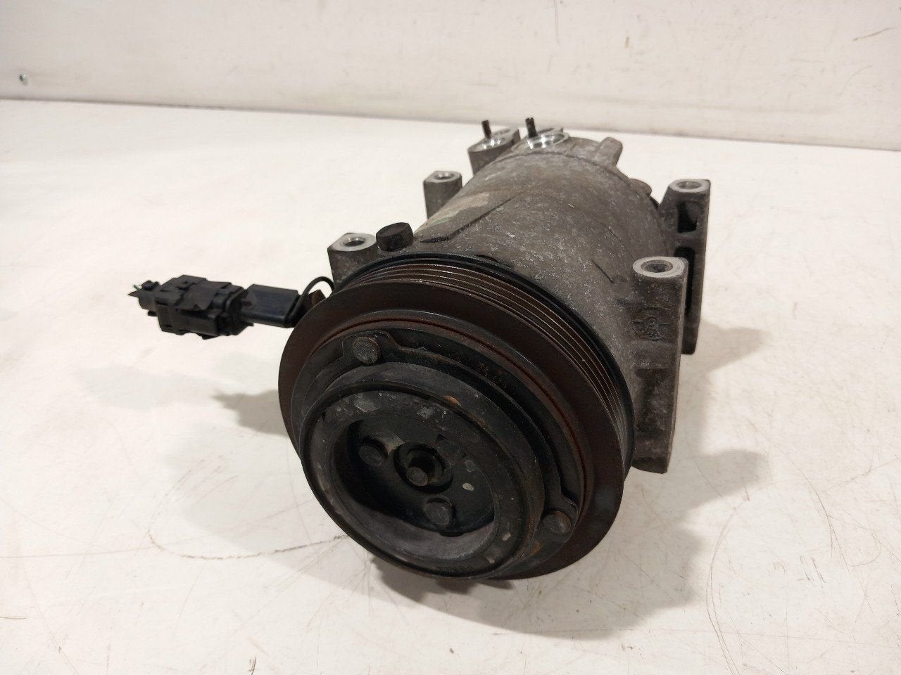 Airco pomp Hyundai i20, Onderdelen@venauto.nl, Van der Ven Autorecycling B.V., Gebruikt, Ettenseweg 76, 4706 PB Roosendaal, The Netherlands
