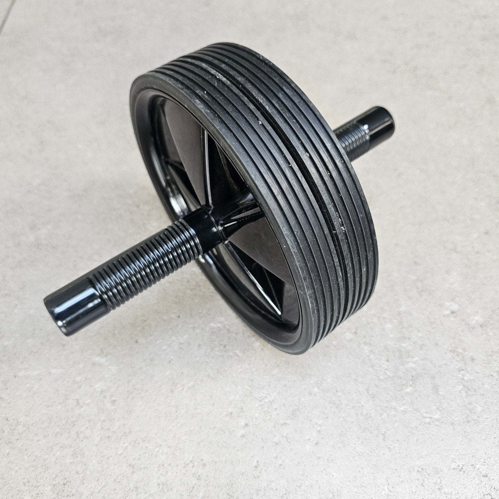 Buikspierwiel - Ab Roller voor thuisfitness, Sport en Fitness, Fitnessmaterialen, Ophalen of Verzenden, Zo goed als nieuw, Buik