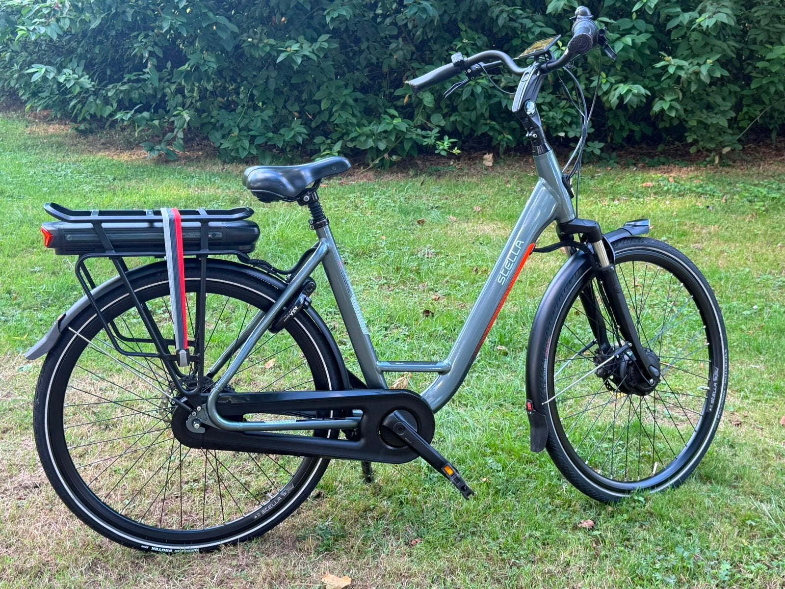 Als nieuw! E-bike Stella Livorno Superieur, Zo goed als nieuw, 51 tot 55 cm, 50 km per accu of meer, Ophalen