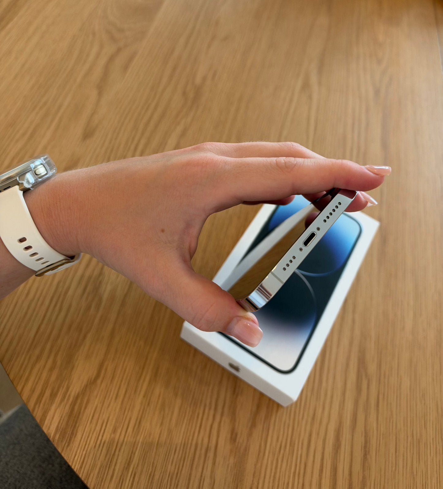 Foto 6 van Iphone 14 Pro Max 128GB Parelmoer wit