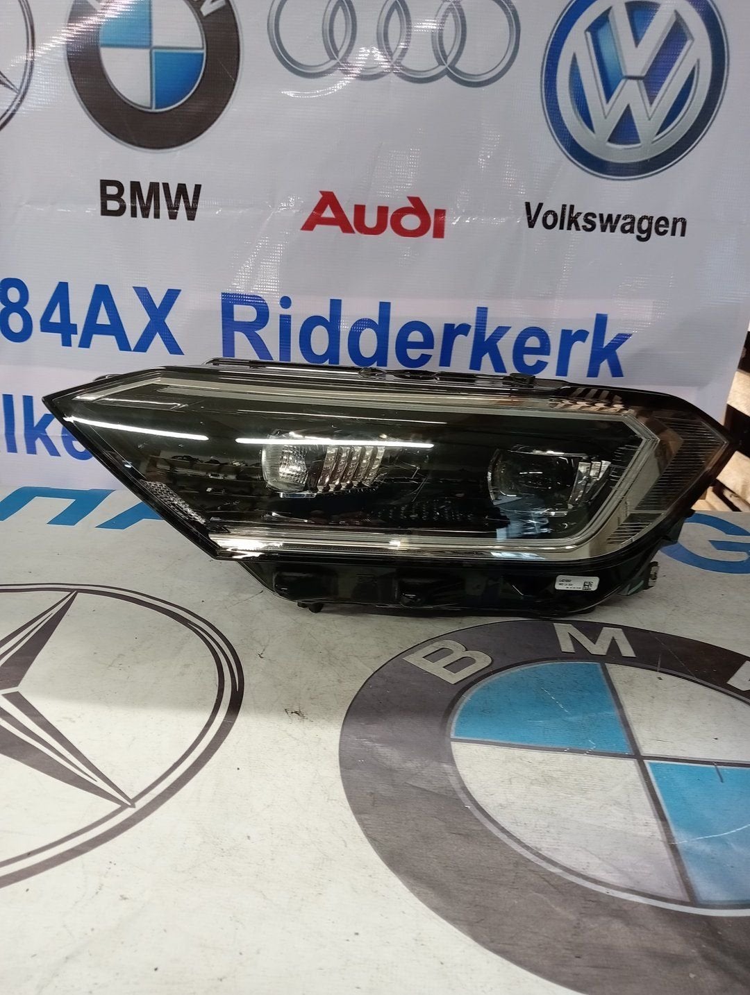Volkswagen Jetta IV koplampen rechts  17B941035E, Gebruikt, -, Volkswagen, -