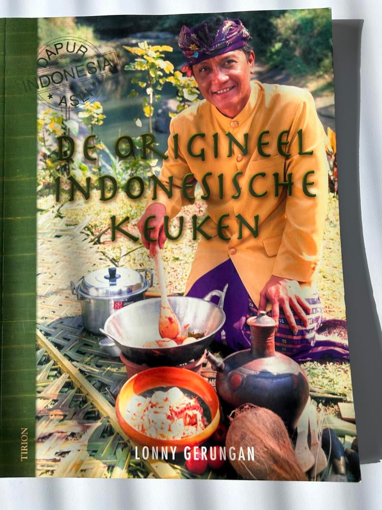 De origineel Indische keuken - Lonny Gerungan, Boeken, Kookboeken, Ophalen of Verzenden, Gelezen, Azië en Oosters, Overige typen