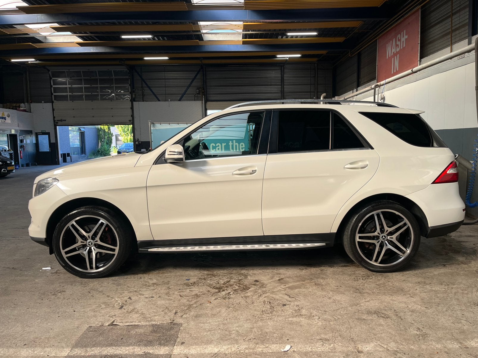 VANDAAG € 17.250Mercedes-Benz M-Klasse Ml350 4MATIC 2013 Wit, Auto's, Automaat, Navigatiesysteem, Zwart, Wit
