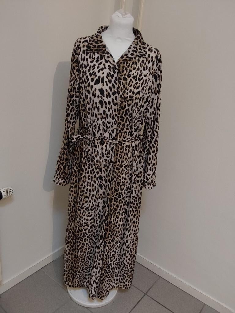 Prachtige lange jurk van Typical Jill maat L, okselma, Kleding | Dames, Bruin, Ophalen of Verzenden, Zo goed als nieuw, Typical Jill