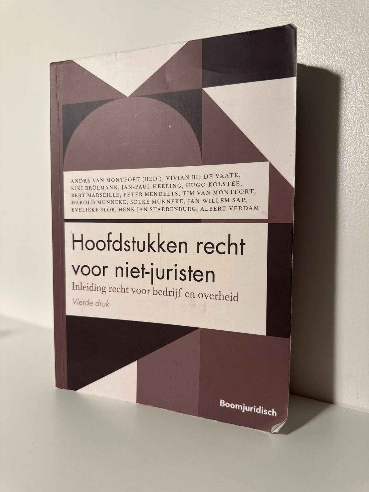 Hoofdstukken recht voor niet-juristen - 4e druk, Boeken, Ophalen of Verzenden, Gamma, Zo goed als nieuw, HBO