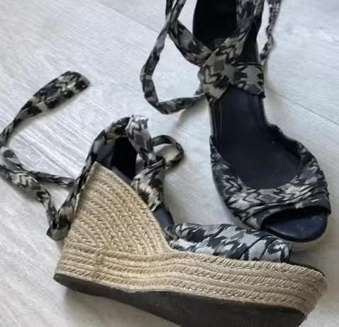 Ugg sleehakken maat 41, UGG, Zwart, Ophalen of Verzenden, Schoenen met hoge hakken